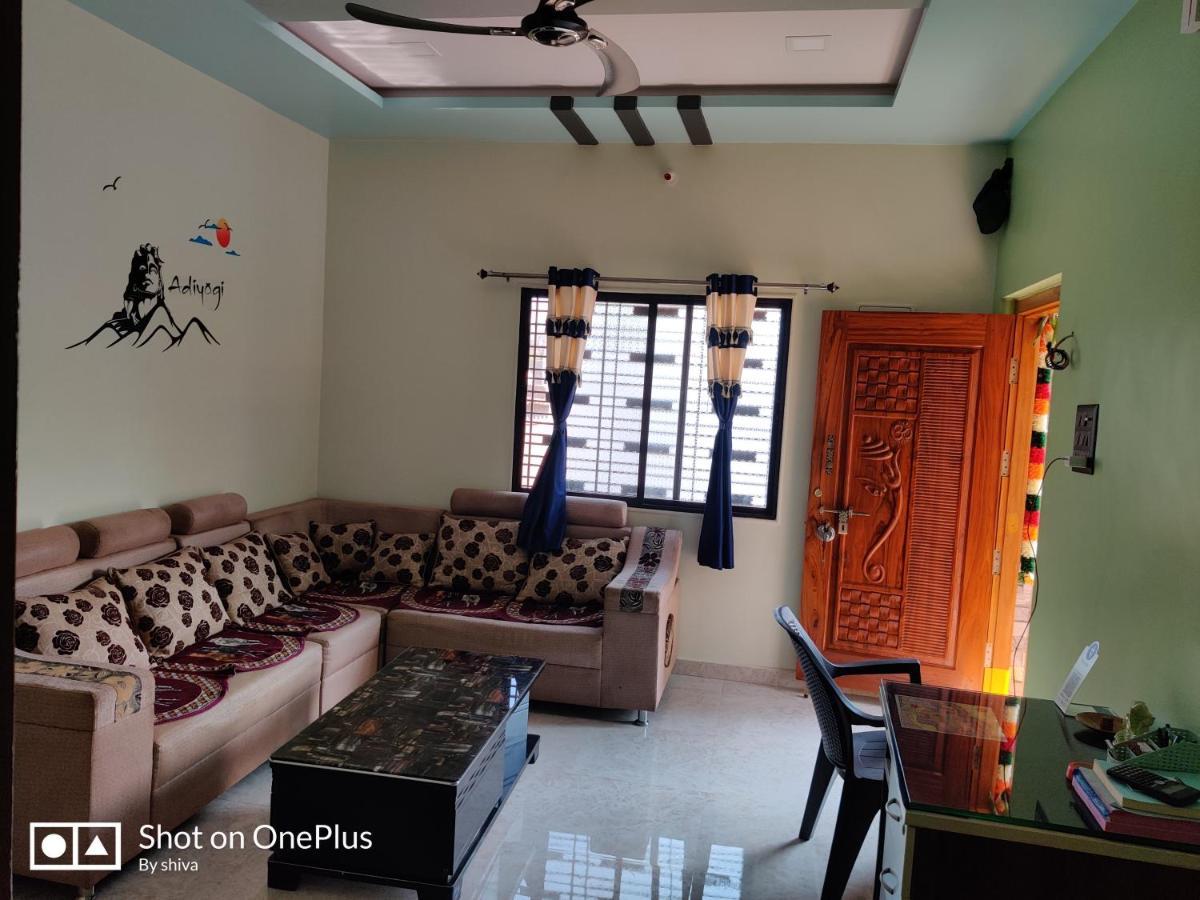 Lee Homestay 亨比 外观 照片